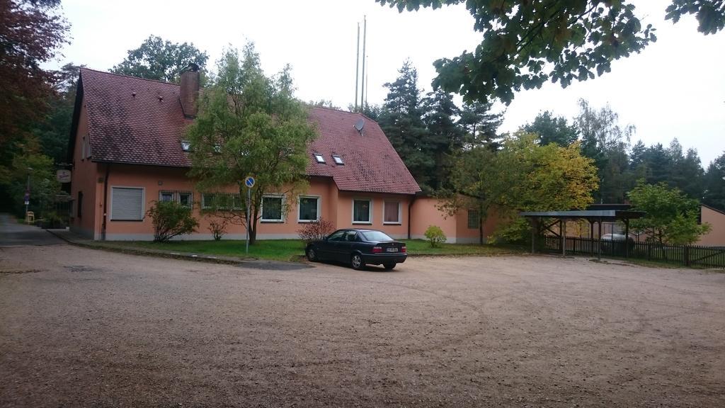 Gasthof Wilhelm Tell Fremdenzimmer Zirndorf Exteriér fotografie